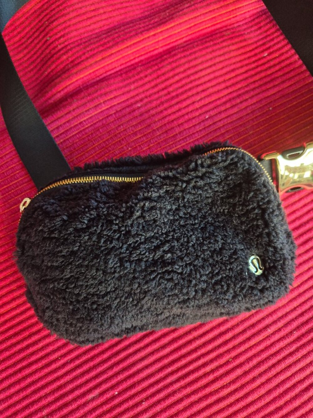 Sherpa covered Lululemon belt bag